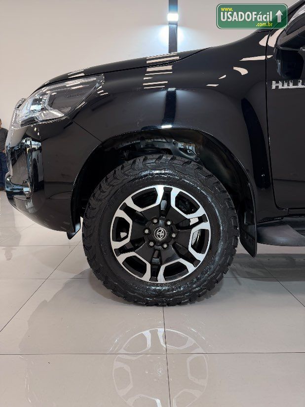 Toyota Hilux SRX CD 2.8 4x4 TDI Automático Diesel 2023/2024 — foto 13 de 18