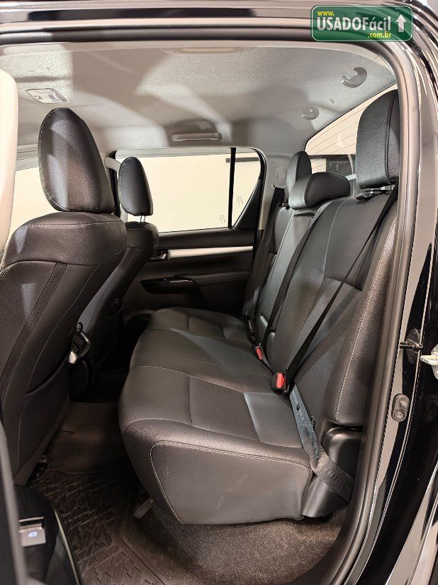 Toyota Hilux SRX CD 2.8 4x4 TDI Automático Diesel 2023/2024 — foto 18 de 18