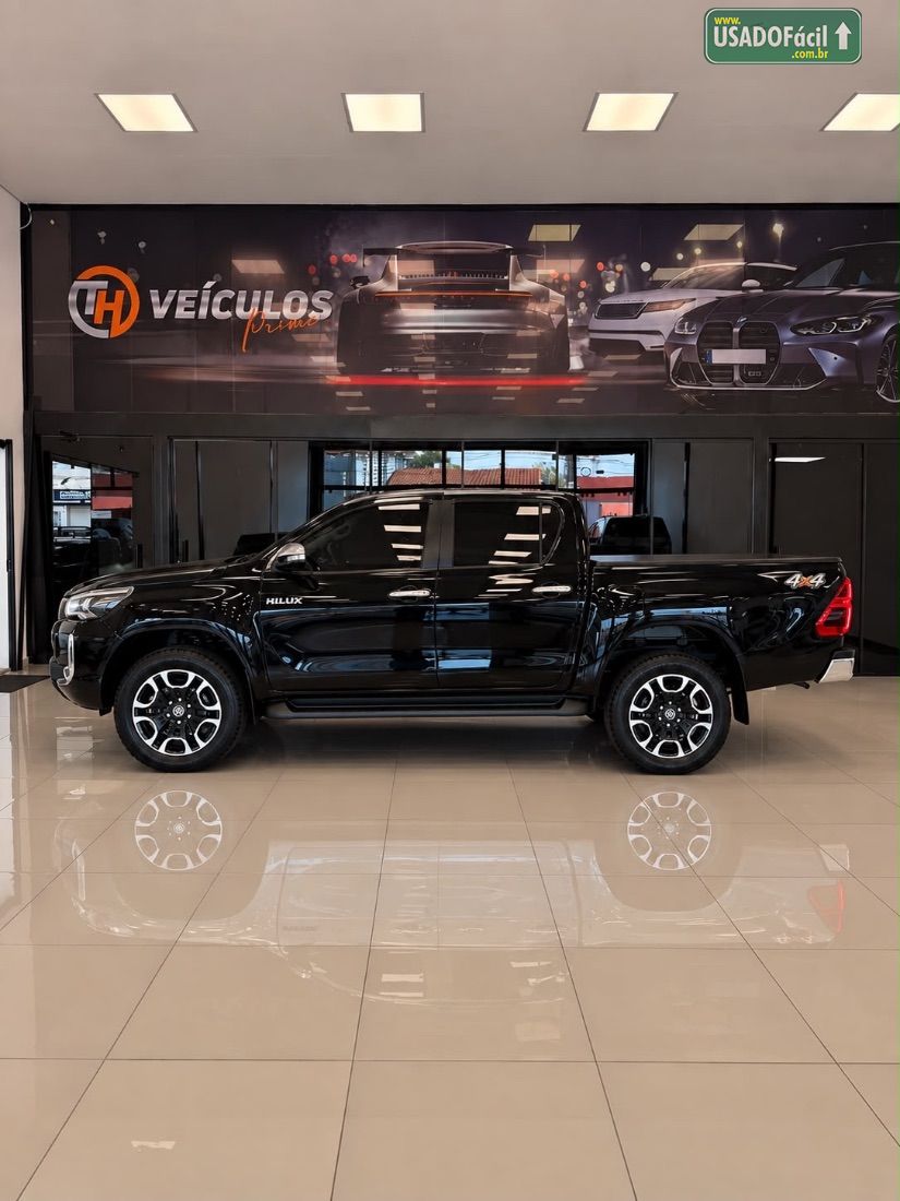 Toyota Hilux SRX CD 2.8 4x4 TDI Automático Diesel 2023/2024 — foto 5 de 7