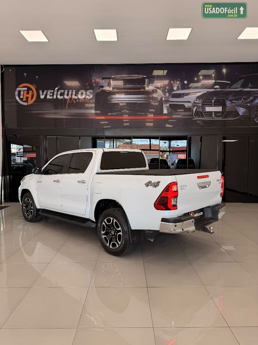 Toyota Hilux SRX CD 2.8 4x4 TDI Automático Diesel 2025/2025 — foto 7 de 17