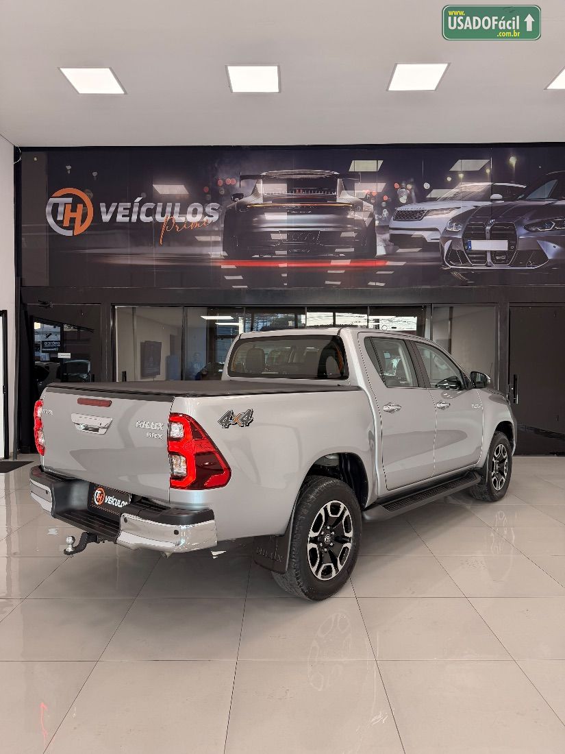 Toyota Hilux SRX CD 2.8 4x4 TDI Automático Diesel 2021/2022 — foto 12 de 19