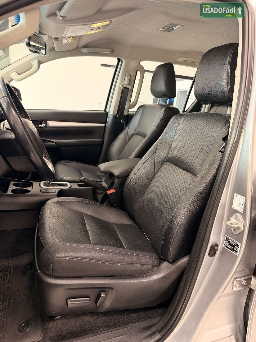 Toyota Hilux SRX CD 2.8 4x4 TDI Automático Diesel 2021/2022 — foto 14 de 19
