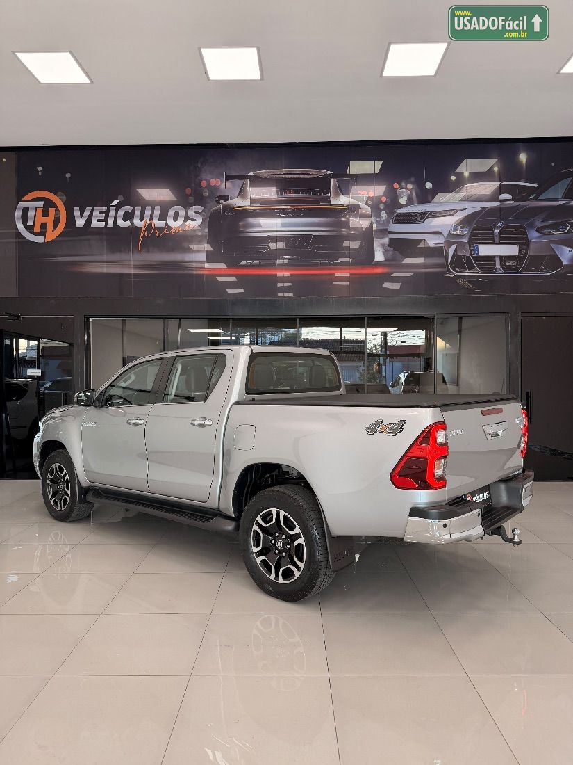 Toyota Hilux SRX CD 2.8 4x4 TDI Automático Diesel 2021/2022 — foto 8 de 19