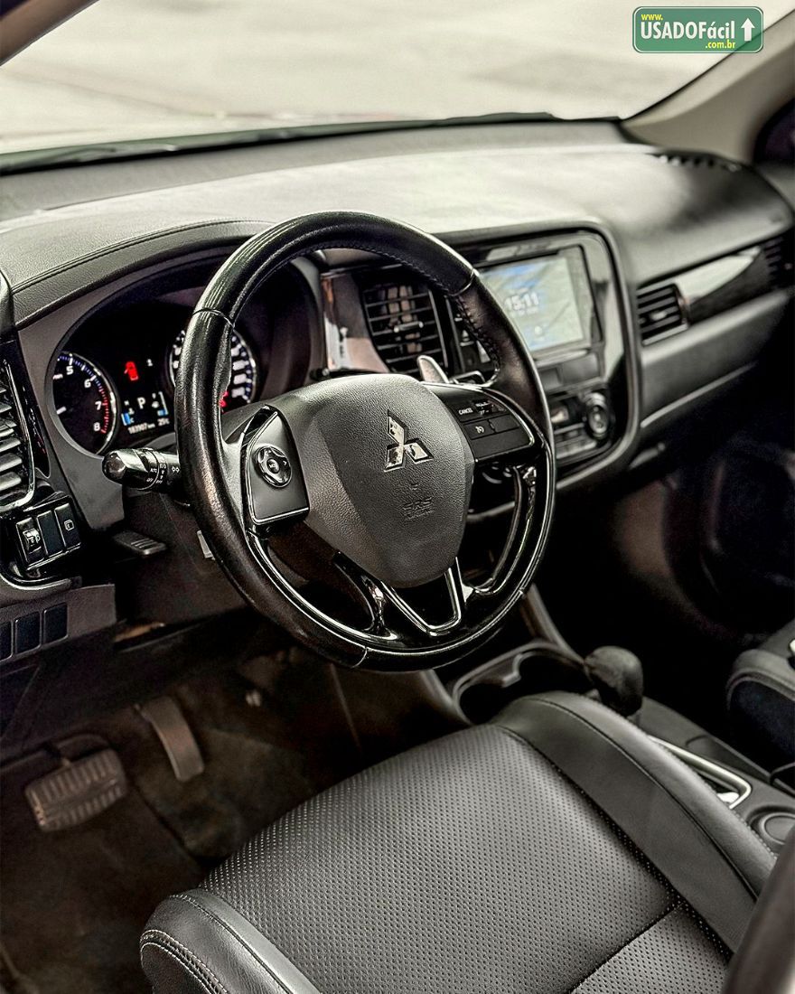Mitsubishi Outlander 2.0 Automático 2015/2016 — foto 9 de 9