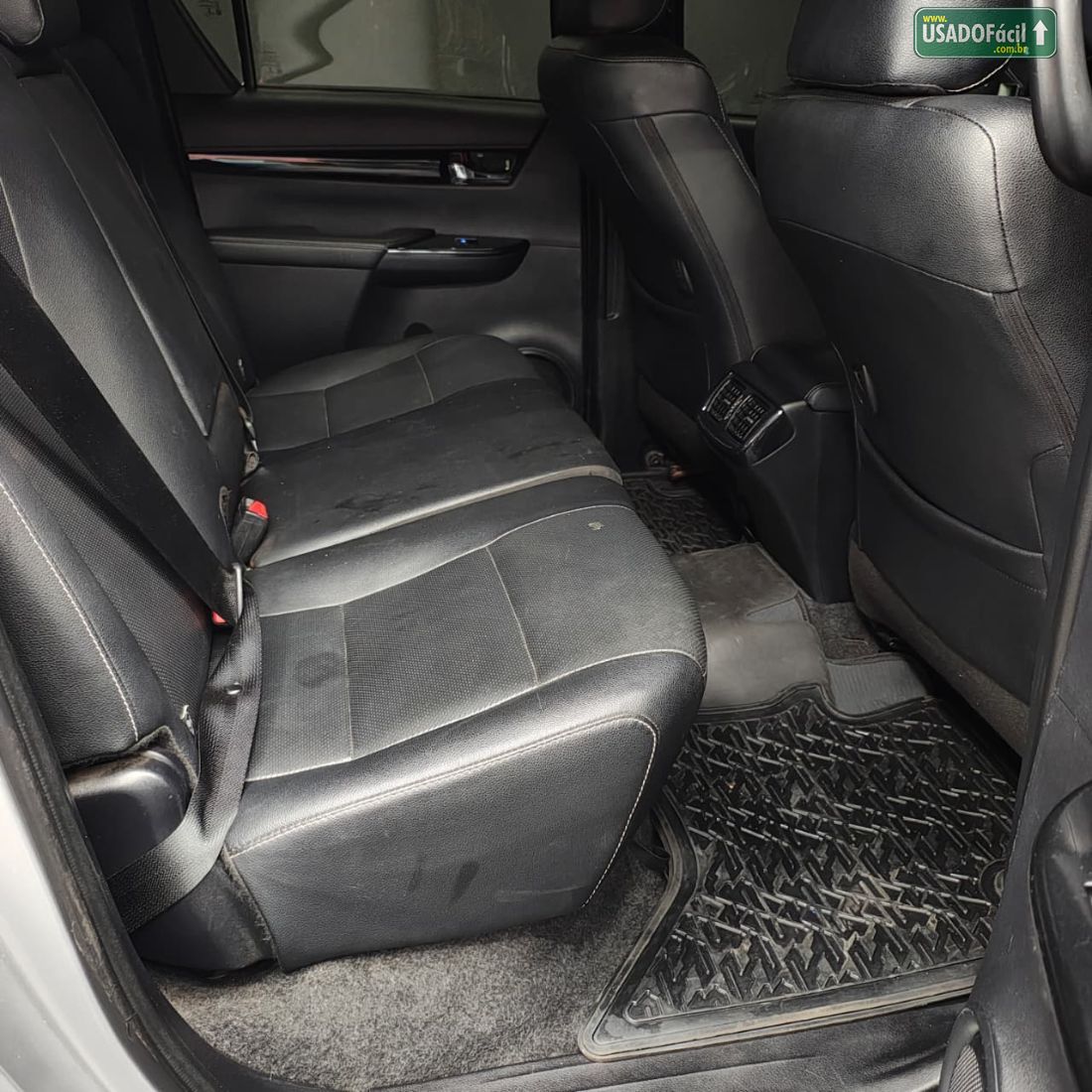 Toyota Hilux SRV CD 2.7 4X2 Automático Flex 2017/2018 — foto 11 de 12