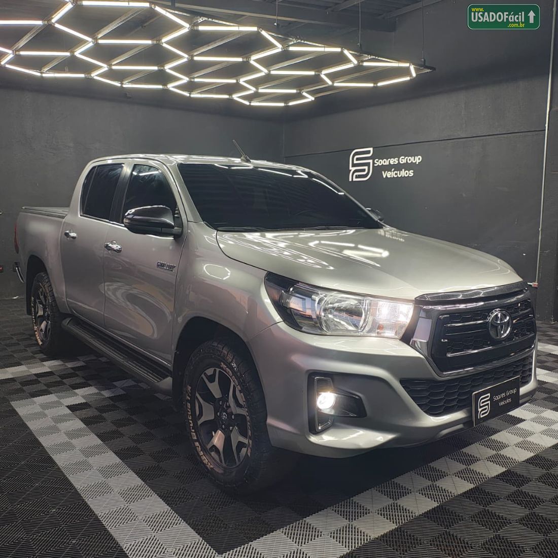Toyota Hilux SRV CD 2.7 4X2 Automático Flex 2017/2018 — foto 3 de 12