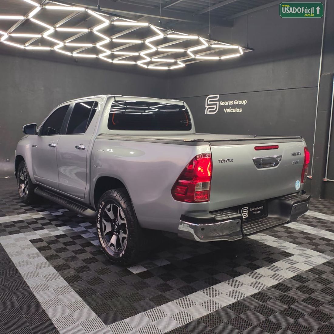 Toyota Hilux SRV CD 2.7 4X2 Automático Flex 2017/2018 — foto 6 de 12