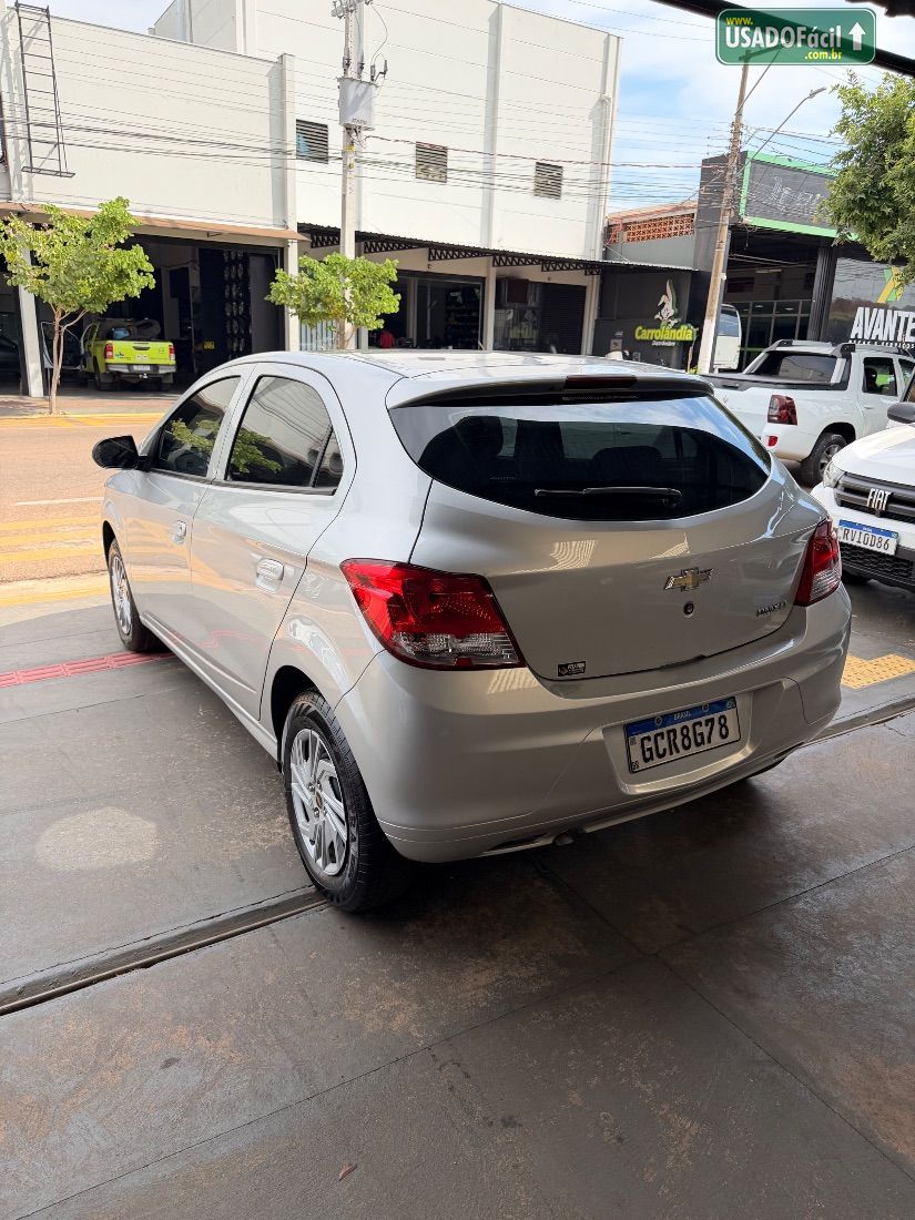 CHEVROLET/GM Onix Hatch LT 1.0 Mecânico Flex 2015/2016 — foto 3 de 6