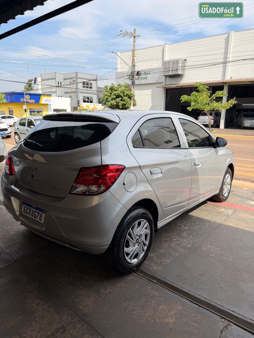 CHEVROLET/GM Onix Hatch LT 1.0 Mecânico Flex 2015/2016 — foto 4 de 6