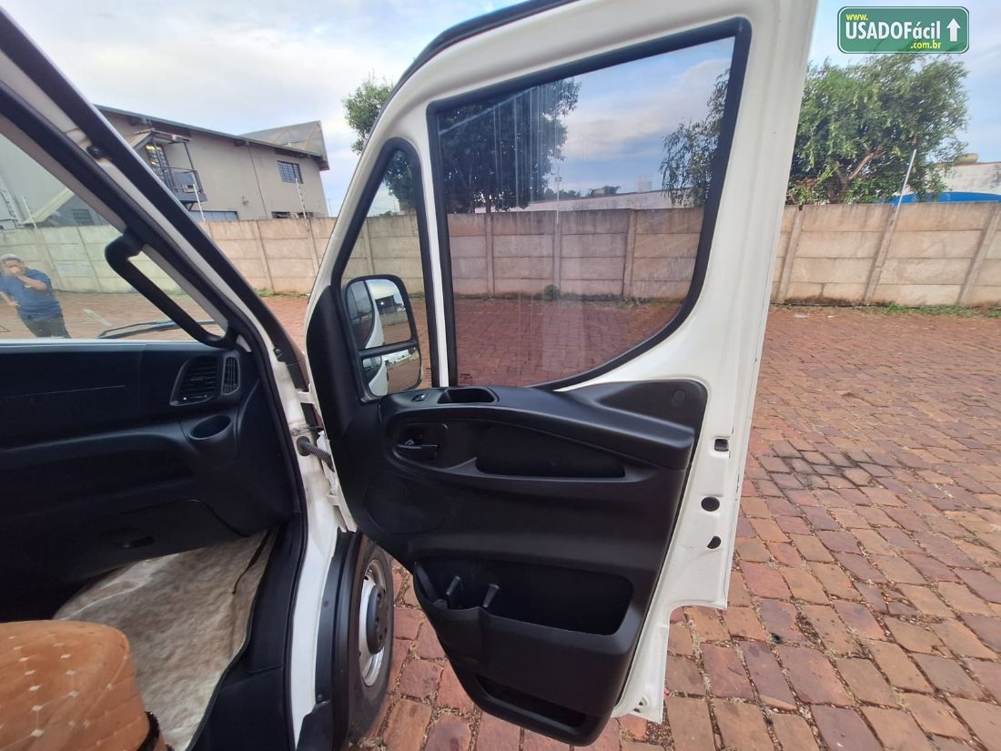 IVECO DAILY CHASSI 35-150 Longo 3.0 Diesel E5 2021/2022 — foto 10 de 17
