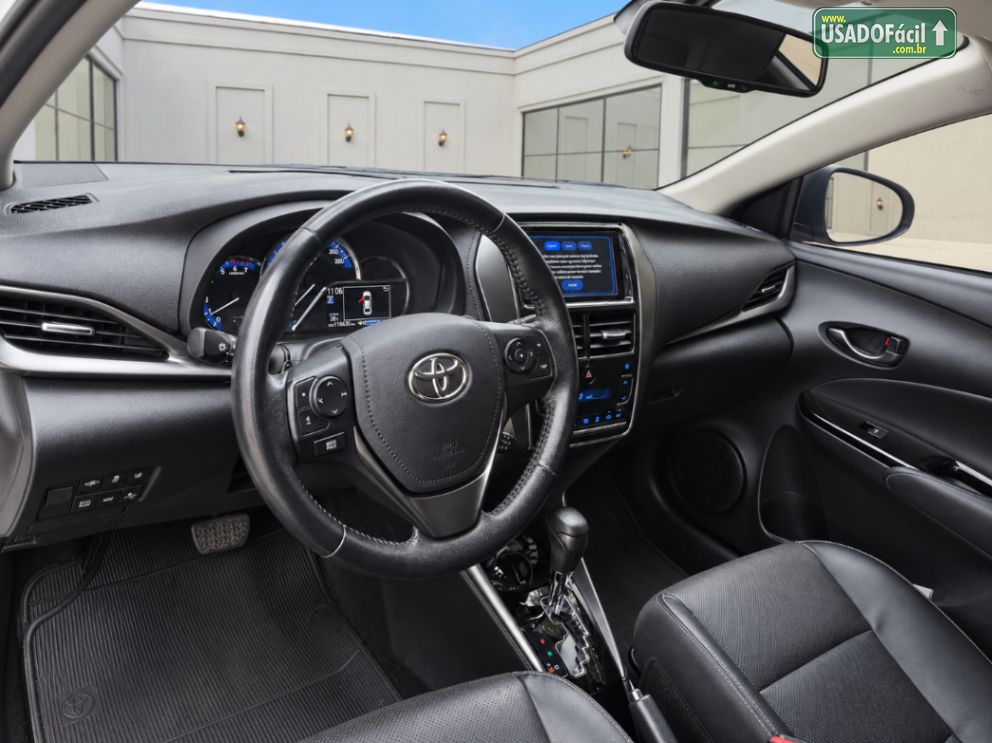 Toyota Yaris Sedan XLS 1.5 Automático Flex 2022/2023 — foto 5 de 7