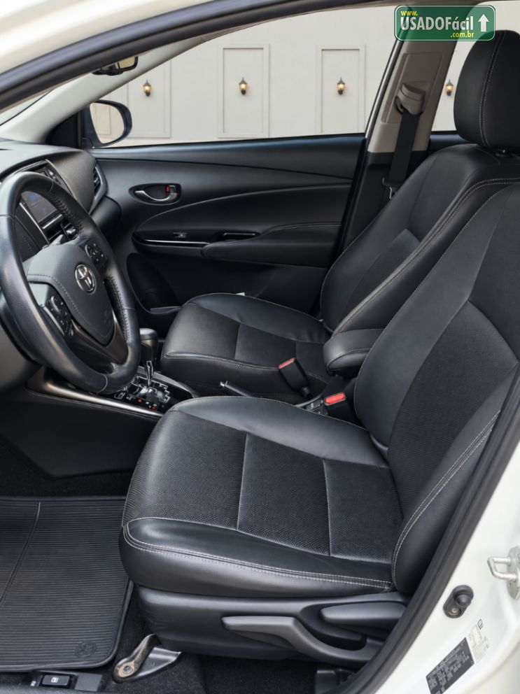 Toyota Yaris Sedan XLS 1.5 Automático Flex 2022/2023 — foto 6 de 7