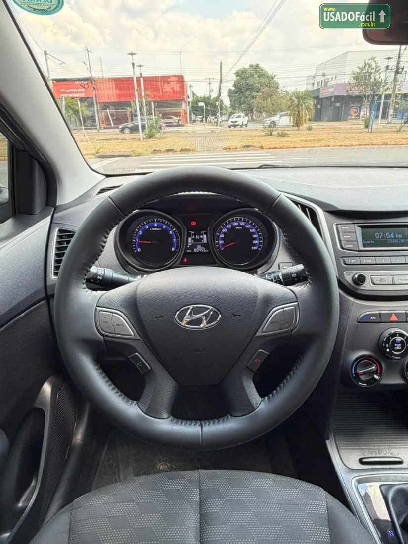 Hyundai HB20 Hatch Comfort Plus 1.6 Automático Flex 2017/2018 — foto 10 de 14