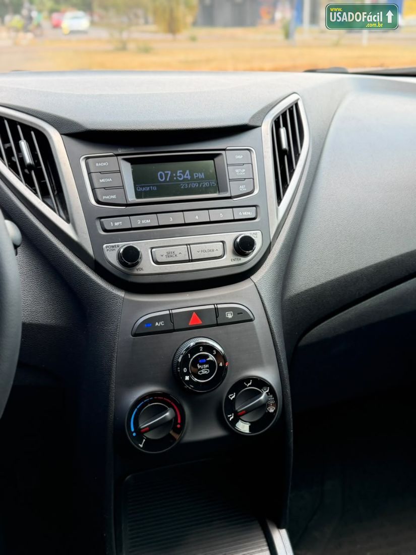 Hyundai HB20 Hatch Comfort Plus 1.6 Automático Flex 2017/2018 — foto 12 de 14