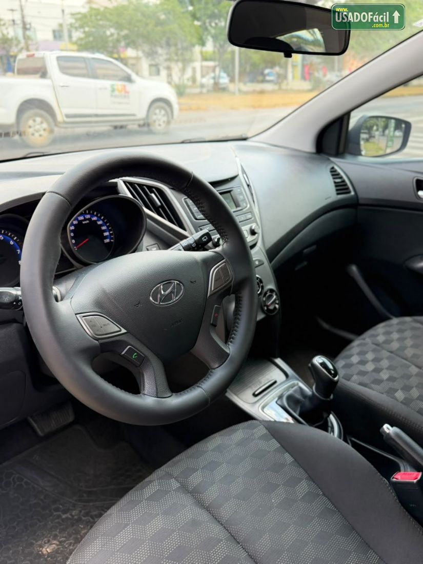 Hyundai HB20 Hatch Comfort Plus 1.6 Automático Flex 2017/2018 — foto 14 de 14