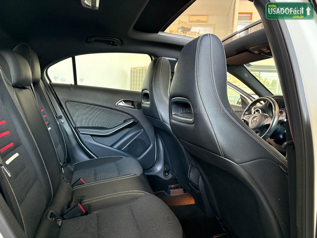 MERCEDES-BENZ Mercedes A 200 1.6 TB Flex Automático 2017/2018 — foto 10 de 14