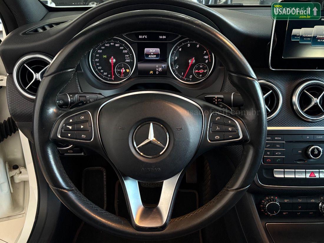 MERCEDES-BENZ Mercedes A 200 1.6 TB Flex Automático 2017/2018 — foto 5 de 14