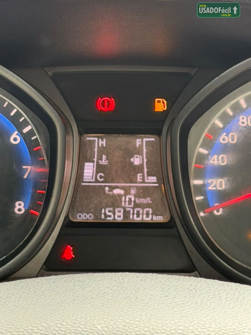 Hyundai HB20S Sedan Comfort Plus 1.0 Mecânico Flex 2013/2014 — foto 10 de 12