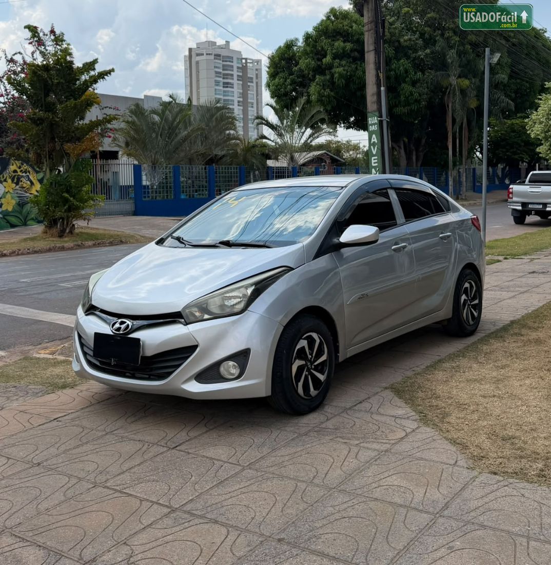 Hyundai HB20S Sedan Comfort Plus 1.0 Mecânico Flex 2013/2014 — foto 2 de 12