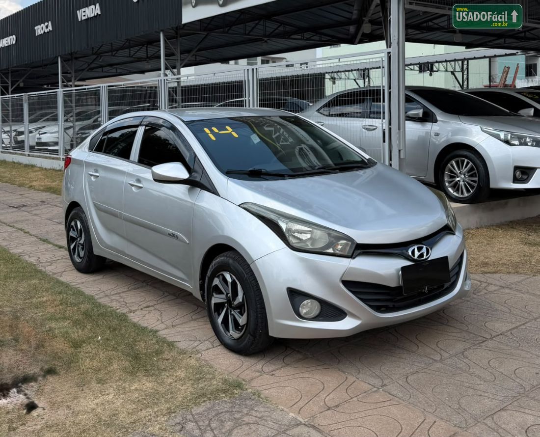 Hyundai HB20S Sedan Comfort Plus 1.0 Mecânico Flex 2013/2014 — foto 3 de 12