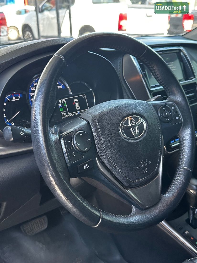 Toyota Yaris Sedan XS 1.5 Automático Flex 2023/2024 — foto 5 de 12