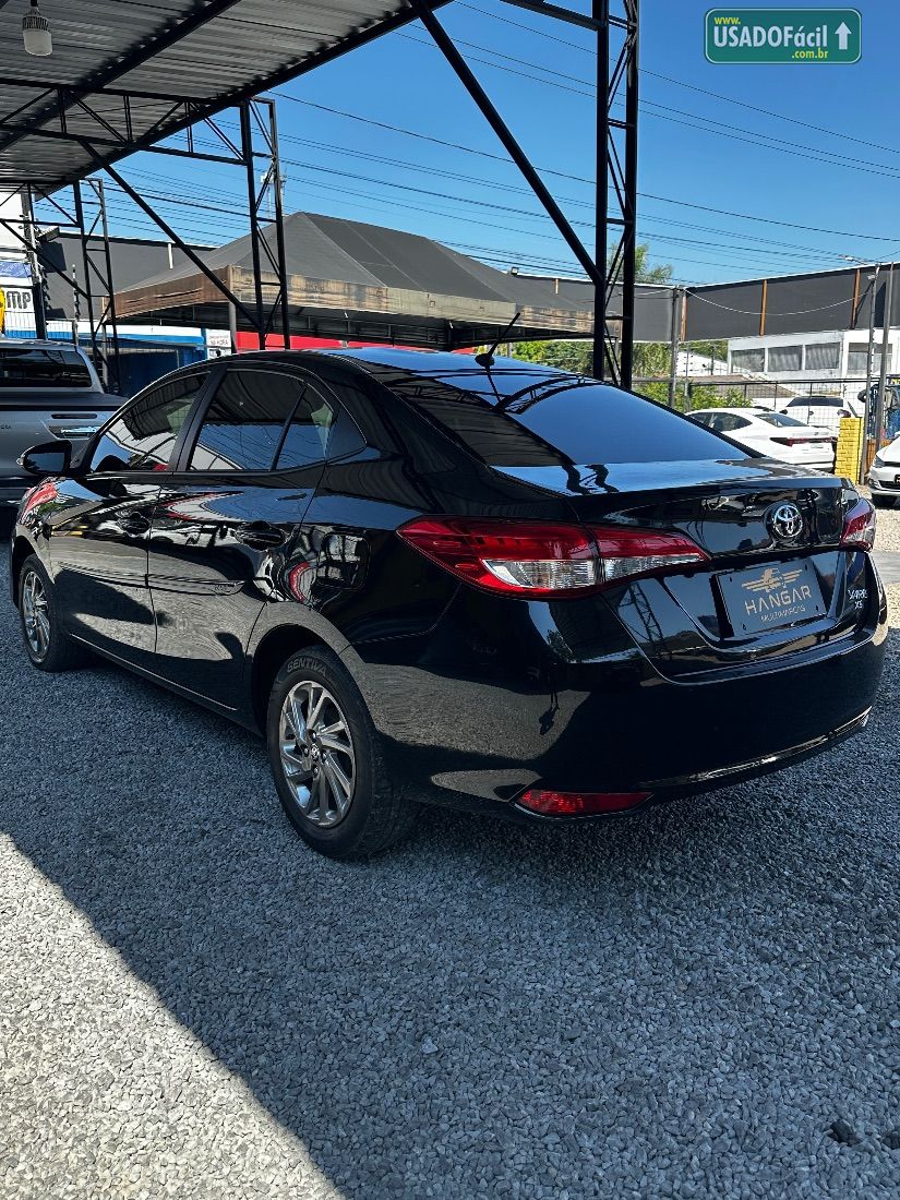 Toyota Yaris Sedan XS 1.5 Automático Flex 2023/2024 — foto 6 de 12