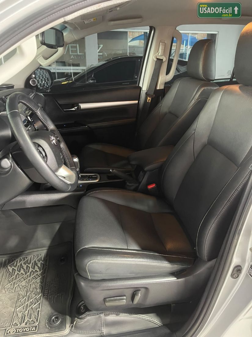 Toyota Hilux SRX CD 2.8 4x4 TDI Automático Diesel 2021/2022 — foto 10 de 12