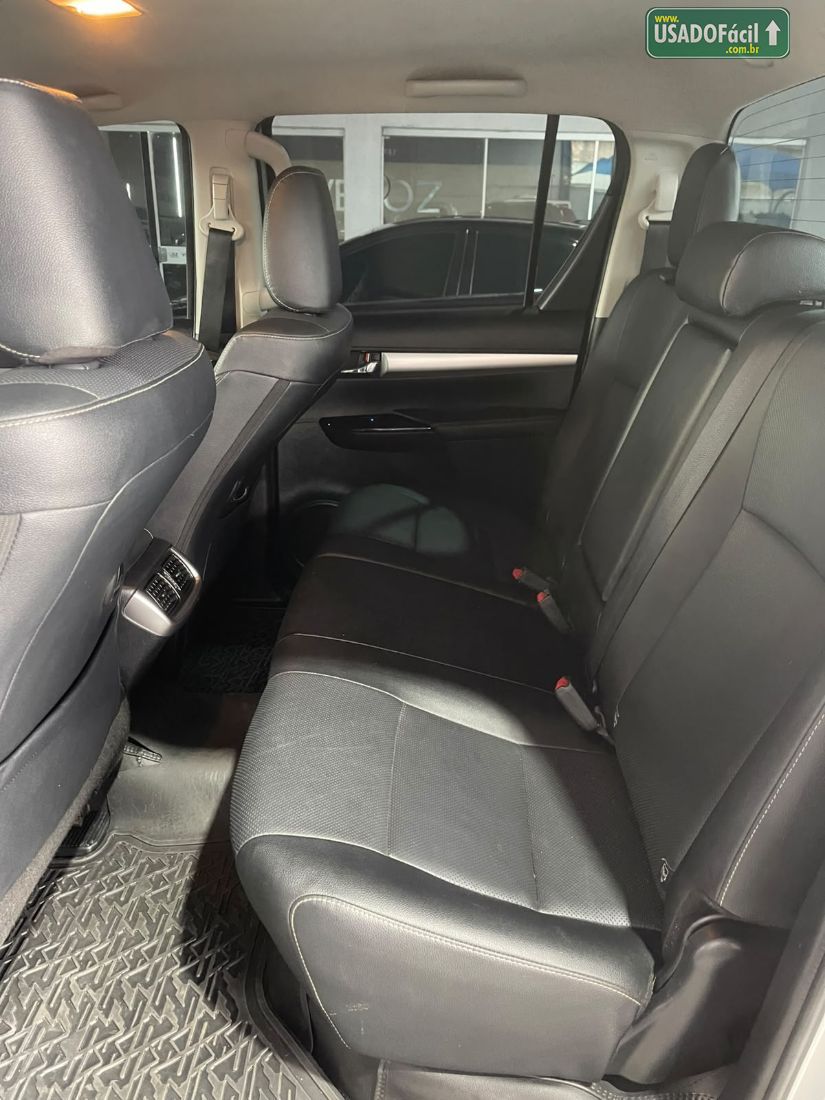Toyota Hilux SRX CD 2.8 4x4 TDI Automático Diesel 2021/2022 — foto 12 de 12