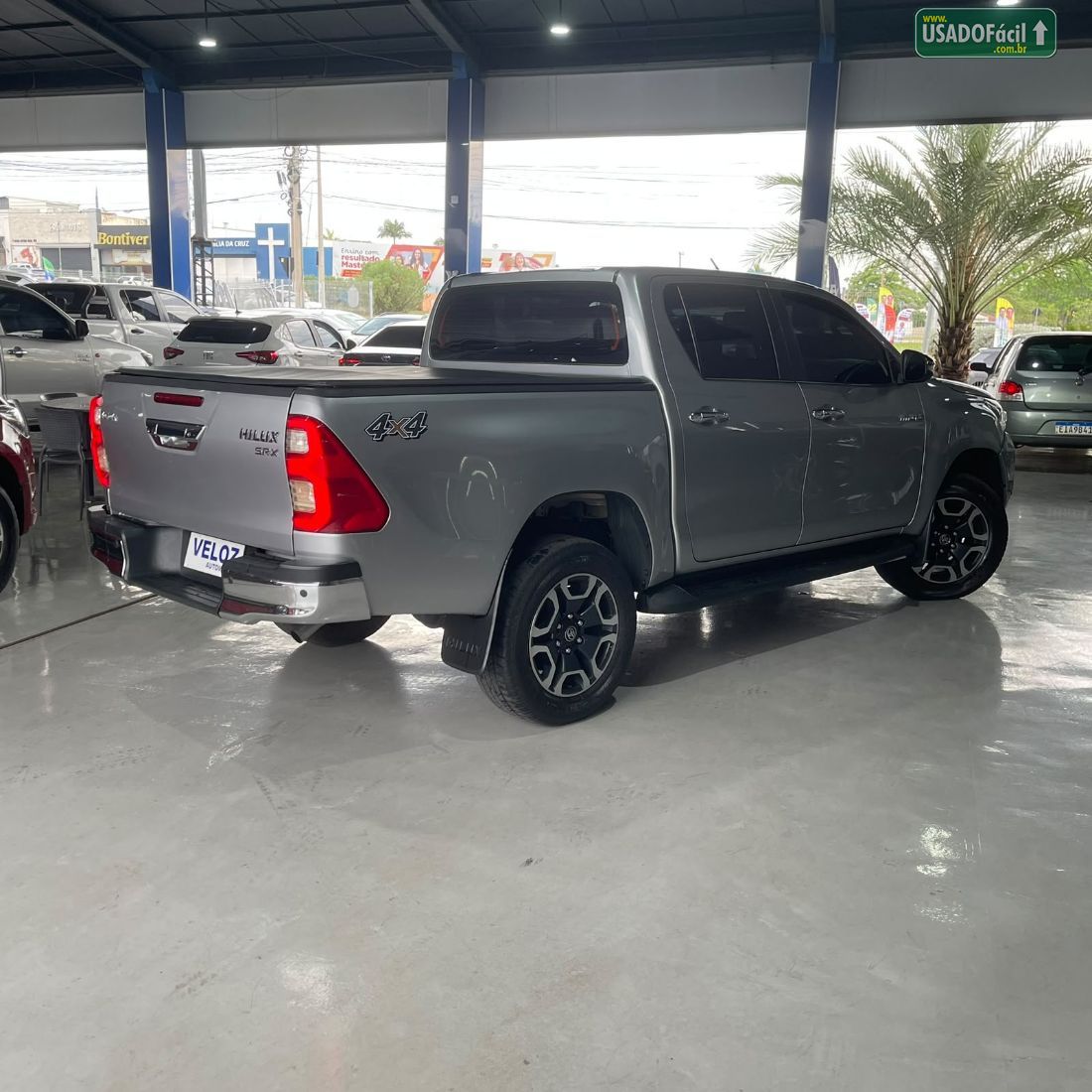 Toyota Hilux SRX CD 2.8 4x4 TDI Automático Diesel 2021/2022 — foto 4 de 12