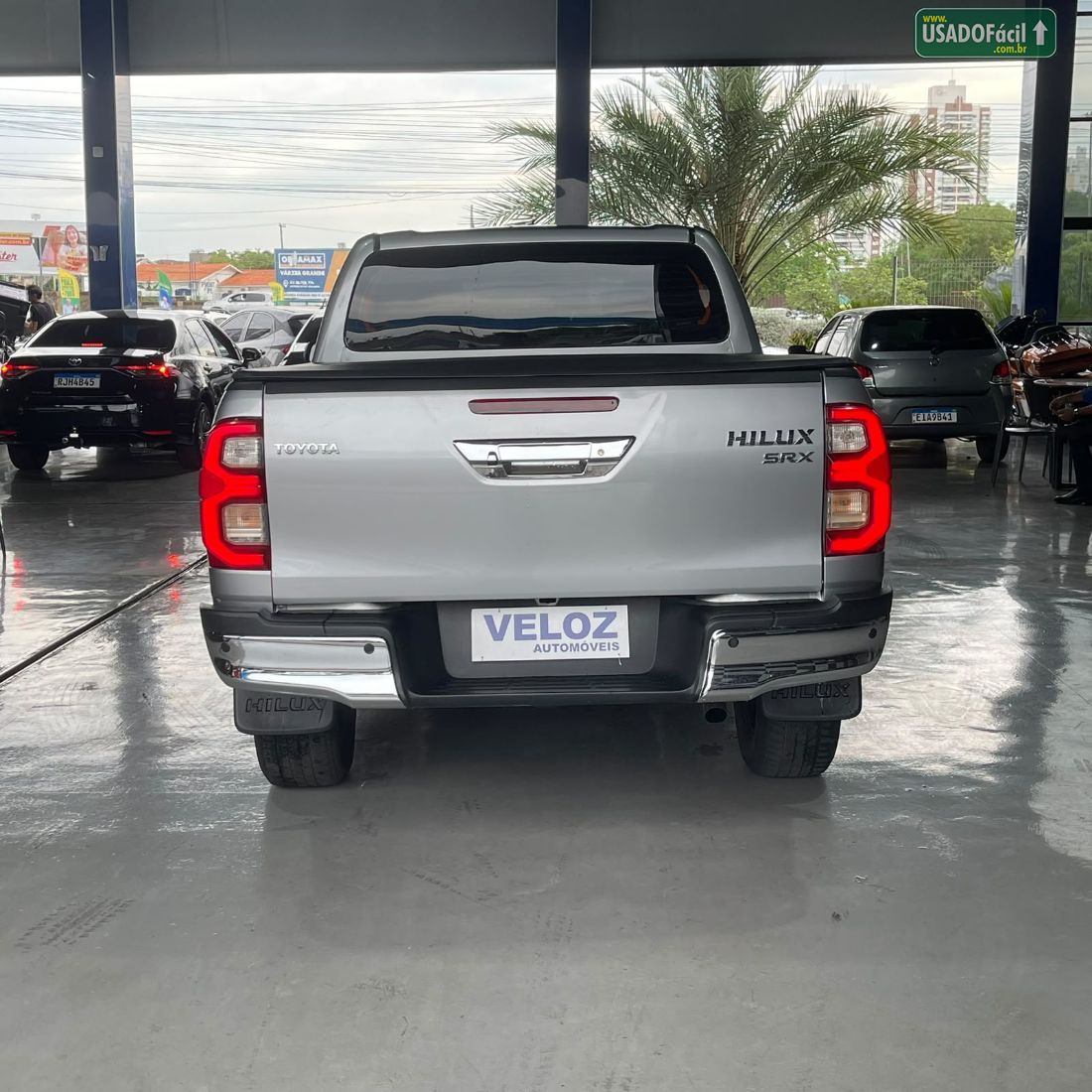 Toyota Hilux SRX CD 2.8 4x4 TDI Automático Diesel 2021/2022 — foto 5 de 12