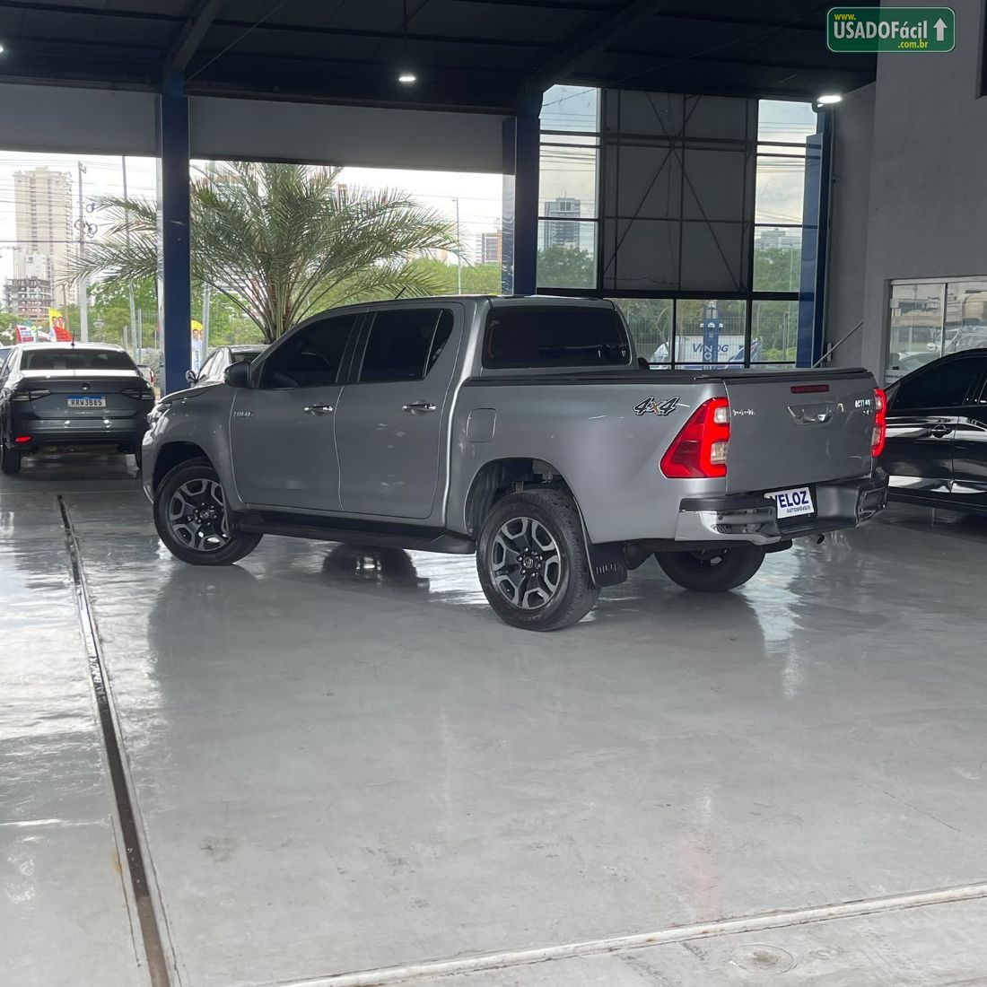 Toyota Hilux SRX CD 2.8 4x4 TDI Automático Diesel 2021/2022 — foto 6 de 12