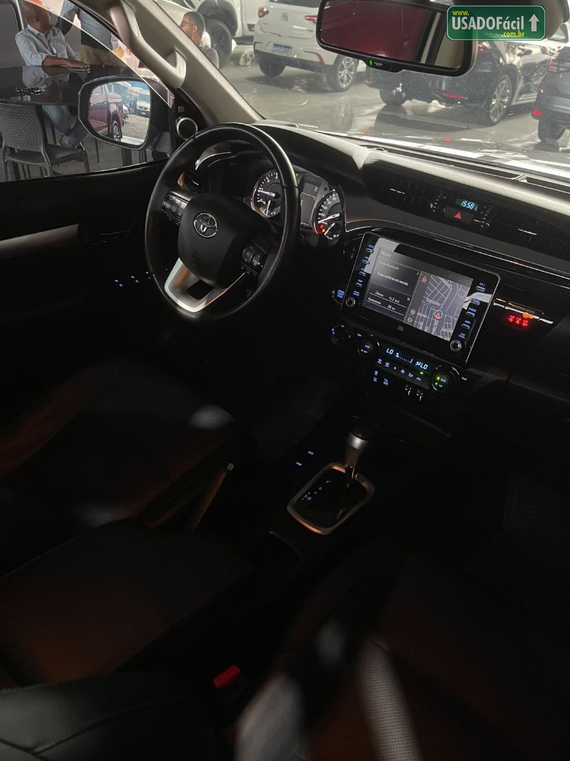 Toyota Hilux SRX CD 2.8 4x4 TDI Automático Diesel 2021/2022 — foto 8 de 12