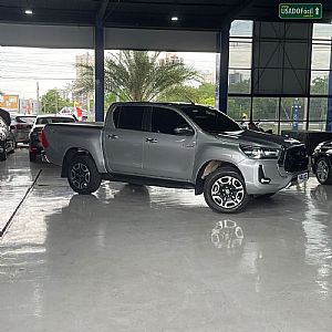 Toyota Hilux SRX CD 2.8 4x4 TDI Automático Diesel