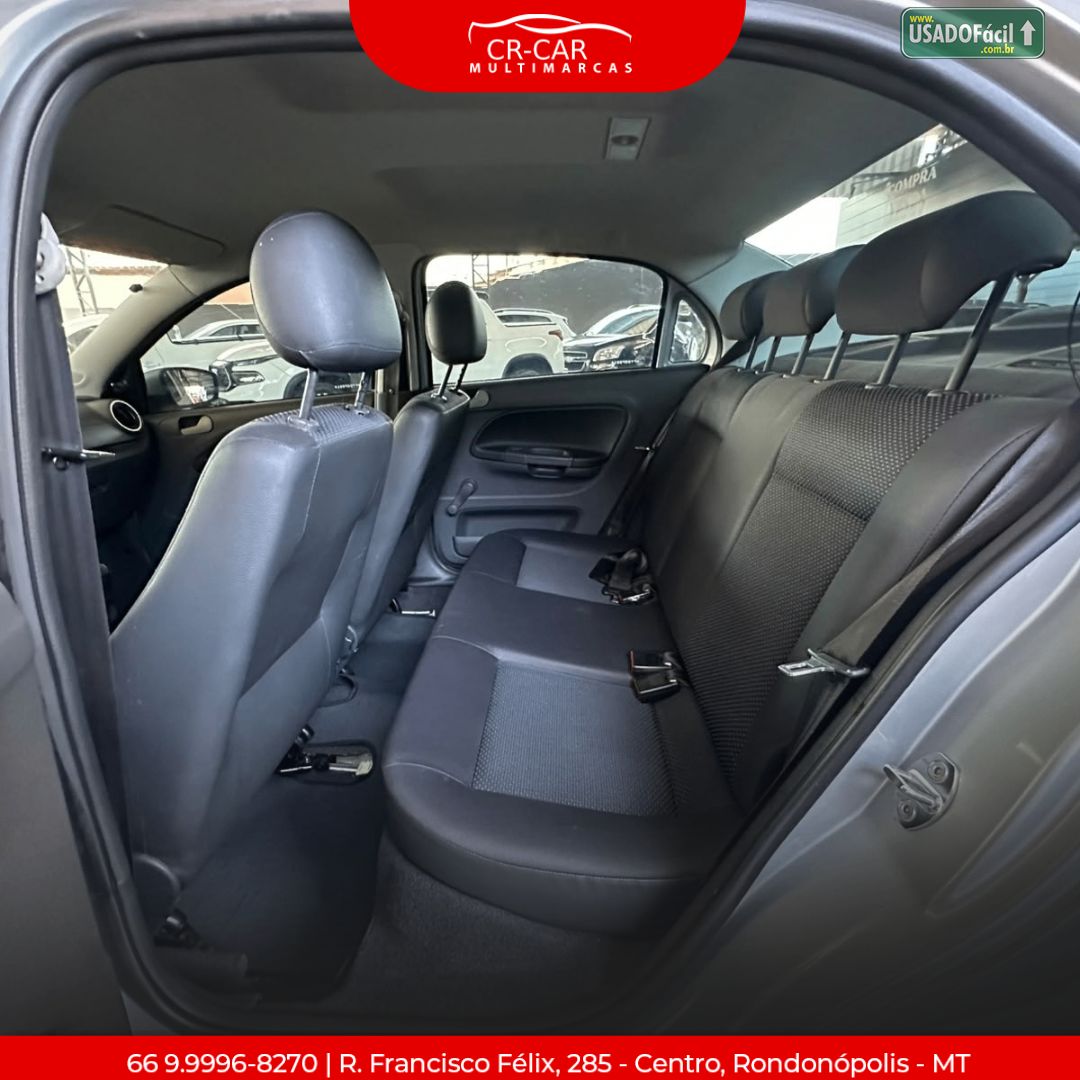 Volkswagen Voyage City 1.6 Mi Total Flex 2014/2015 — foto 11 de 15