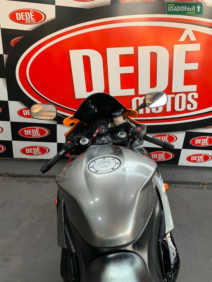 Honda CBR 600 RR 2011/2011 — foto 8 de 9