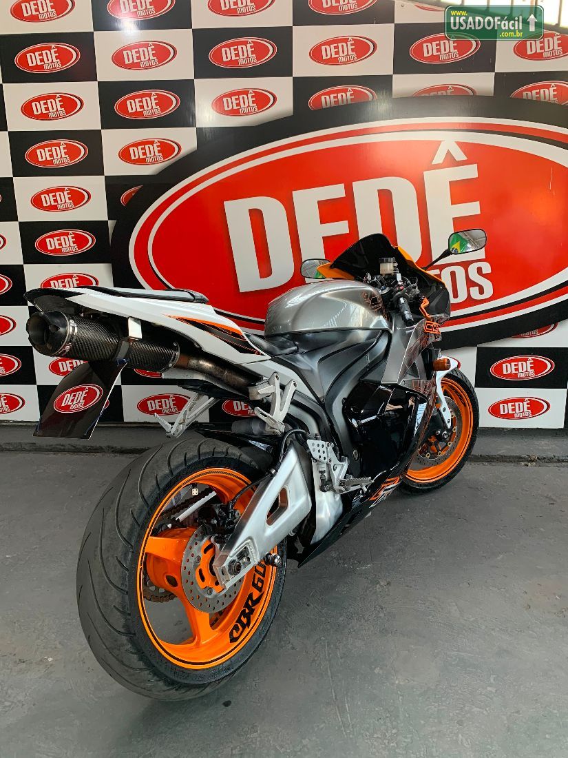 Honda CBR 600 RR 2011/2011 — foto 9 de 9