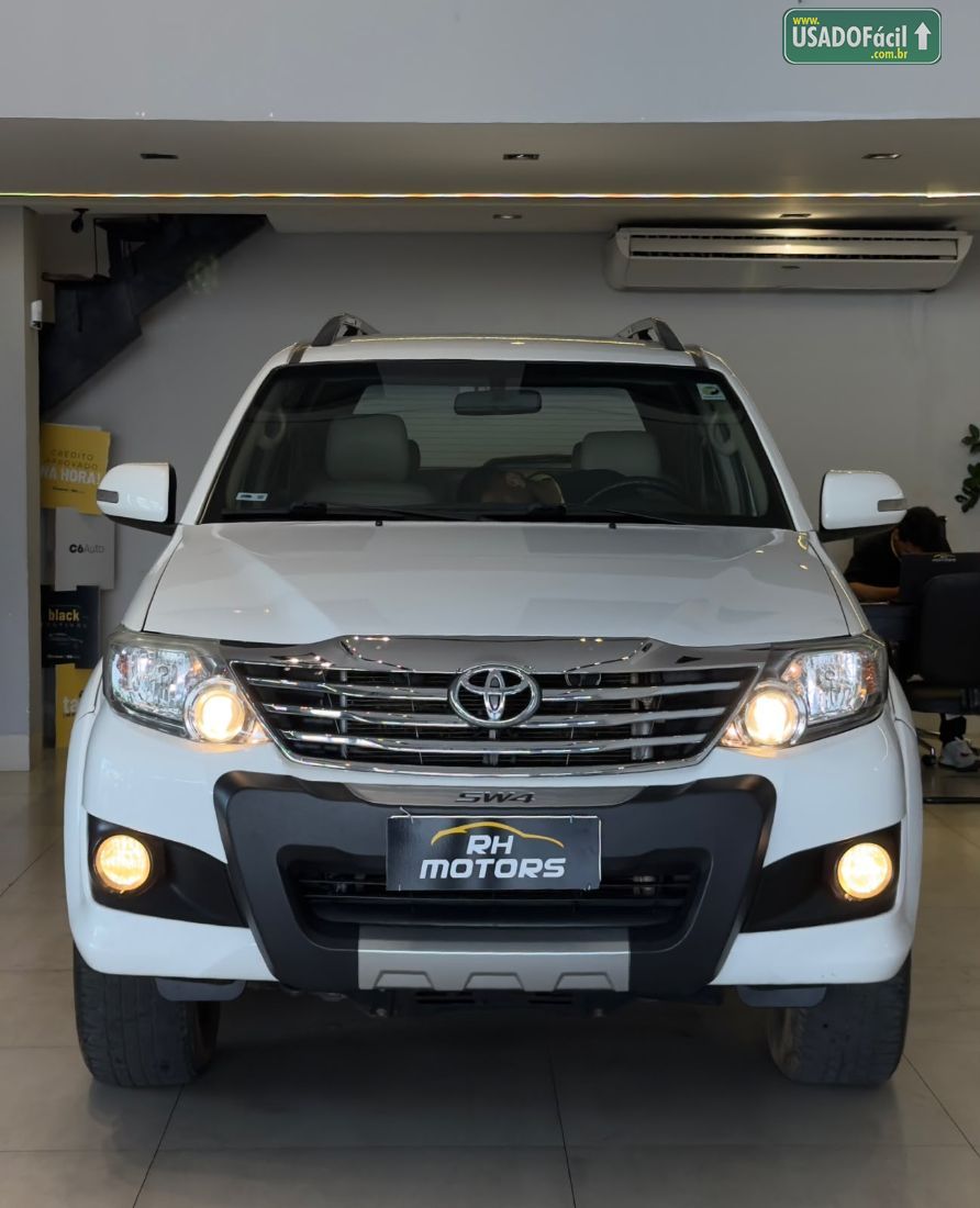 Toyota Hilux SW4 SR 4x2 2.7 Mecânico Flex 2015/2015 — foto 2 de 14