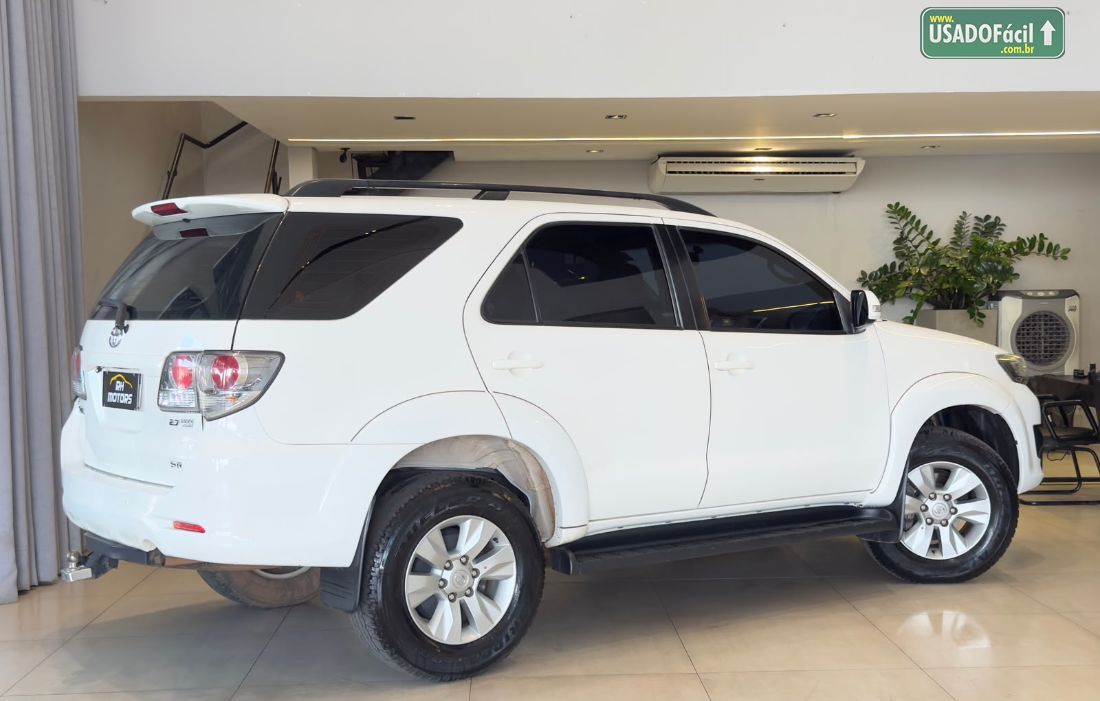 Toyota Hilux SW4 SR 4x2 2.7 Mecânico Flex 2015/2015 — foto 4 de 14