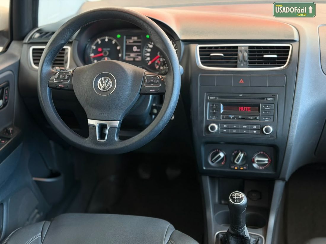 Volkswagen Fox 1.6 Mi 4P Total Flex 2013/2013 — foto 10 de 18
