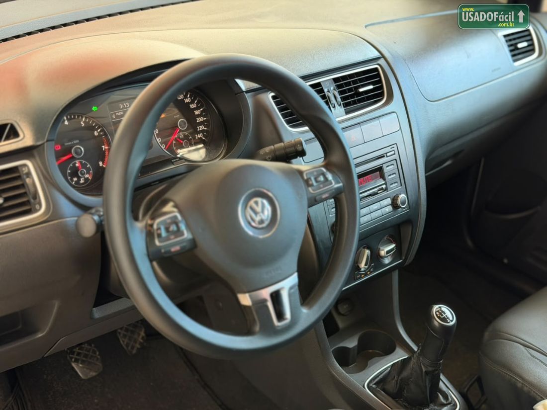 Volkswagen Fox 1.6 Mi 4P Total Flex 2013/2013 — foto 11 de 18