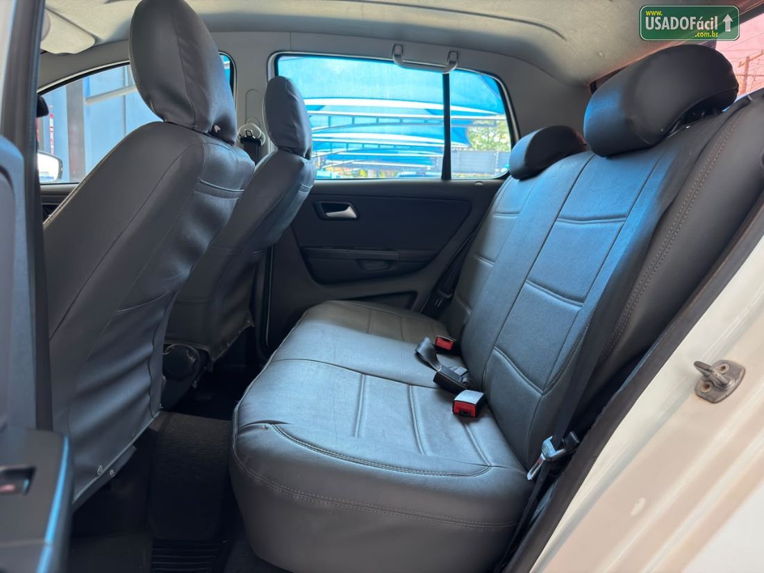 Volkswagen Fox 1.6 Mi 4P Total Flex 2013/2013 — foto 14 de 18