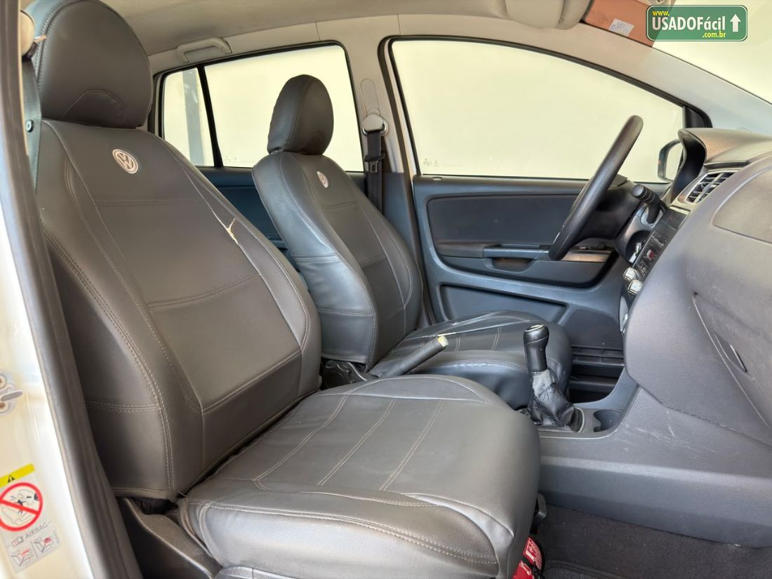 Volkswagen Fox 1.6 Mi 4P Total Flex 2013/2013 — foto 15 de 18