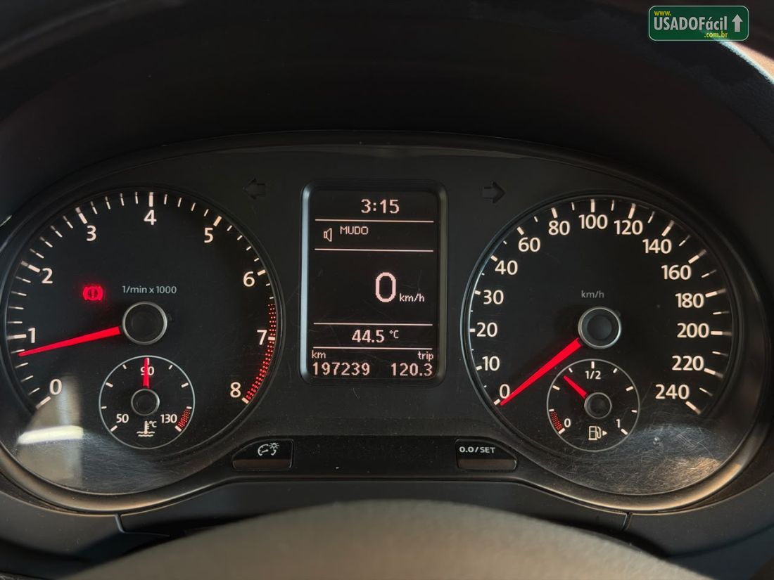 Volkswagen Fox 1.6 Mi 4P Total Flex 2013/2013 — foto 17 de 18