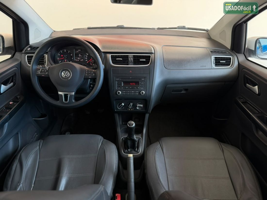 Volkswagen Fox 1.6 Mi 4P Total Flex 2013/2013 — foto 9 de 18