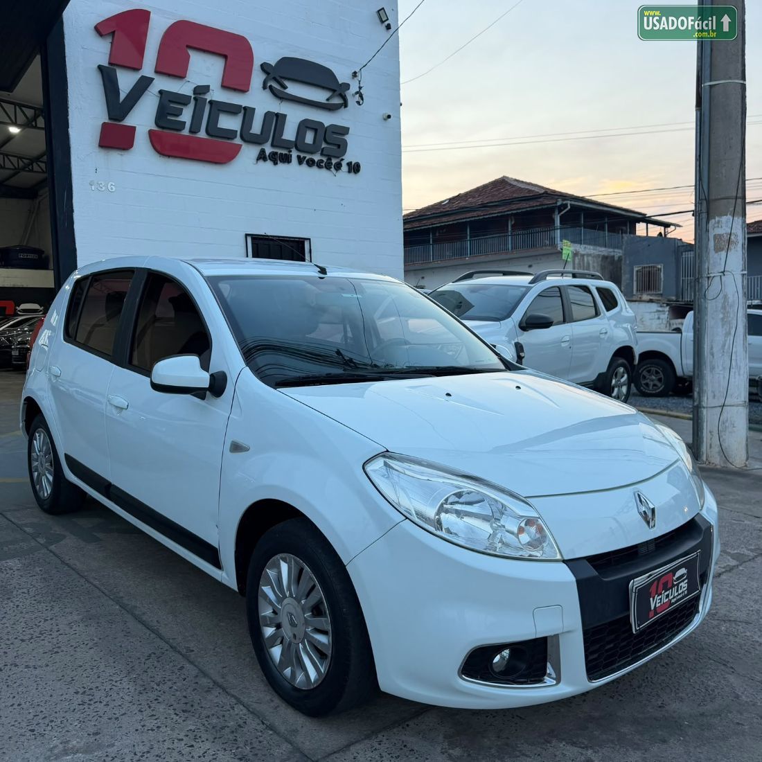 Renault Sandero Privilege 1.6 Hi-Flex 5P Automático 2013/2013 — foto 2 de 9