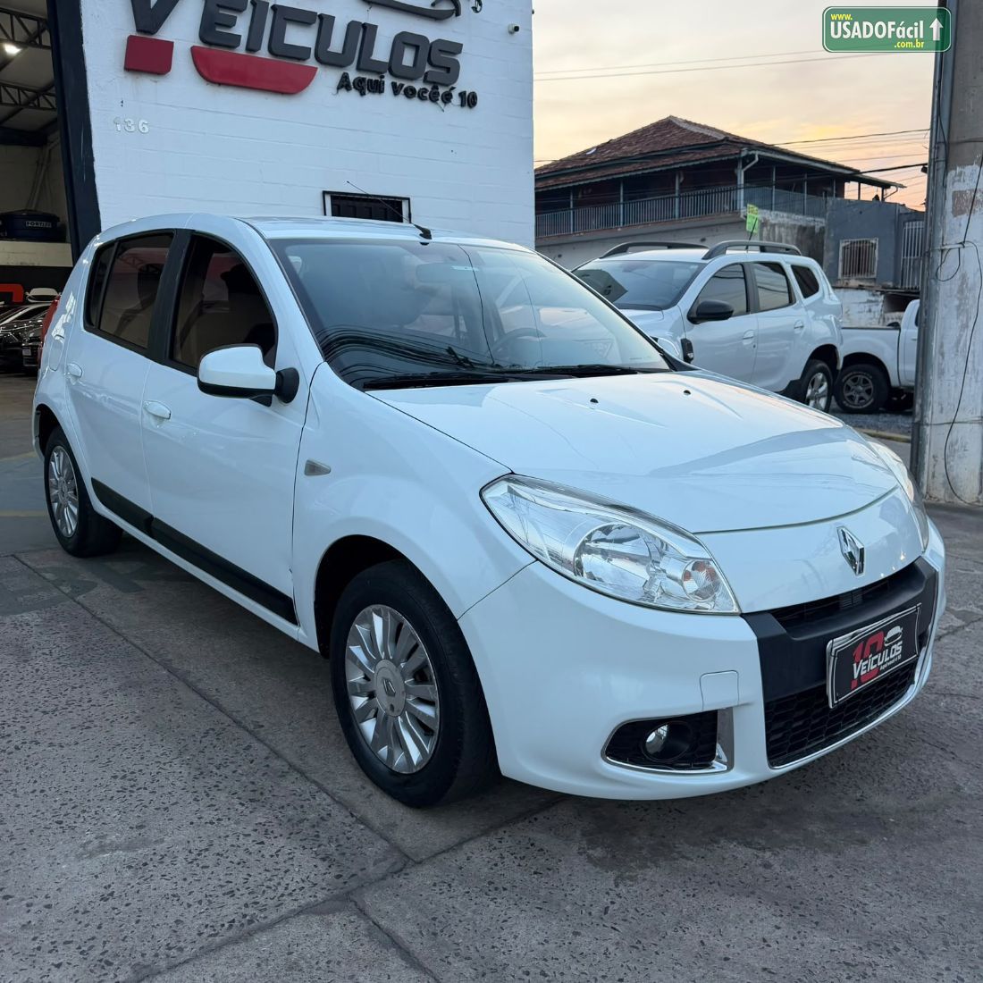 Renault Sandero Privilege 1.6 Hi-Flex 5P Automático 2013/2013 — foto 3 de 9