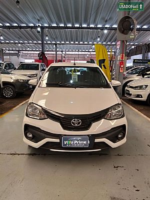 Toyota Etios Sedan X 1.5 Automático Flex