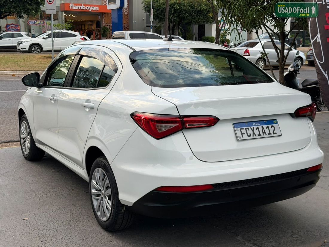 Fiat Cronos Drive 1.3 Mecânico Flex 2023/2024 — foto 5 de 10