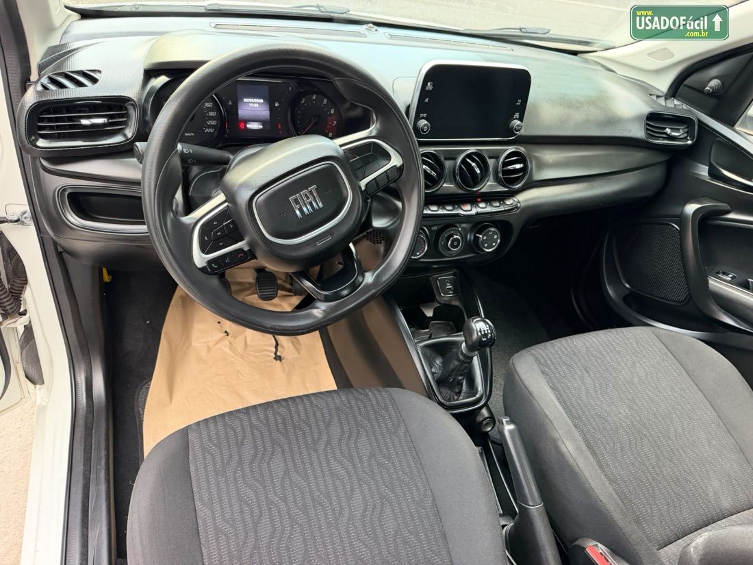 Fiat Cronos Drive 1.3 Mecânico Flex 2023/2024 — foto 9 de 10