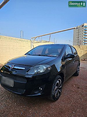 Palio Essence Dualogic 1.6 Flex 5p 2014/2015 em Várzea Grande - MT
